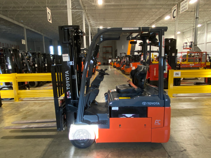 Used forklift for sale in Ajax | 2022 TOYOTA 4,000 LB 3-Wheel Electric Forklift | Model: 8FBE20U