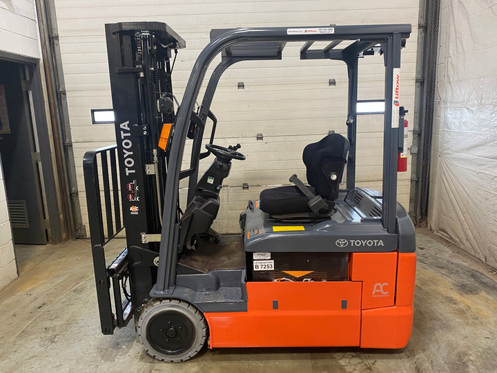 Used forklift for sale in Barrie | 2021 TOYOTA 4000 LB 3-Wheel Electric Forklift | Model: 8FBE20U