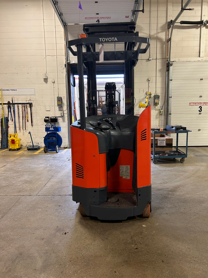 Used forklift for sale in Toronto | 2019 TOYOTA 3500 LB Electric Reach Truck | Model: 9BR182M241